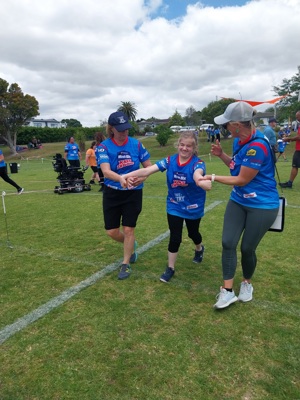 Tamariki in a running race